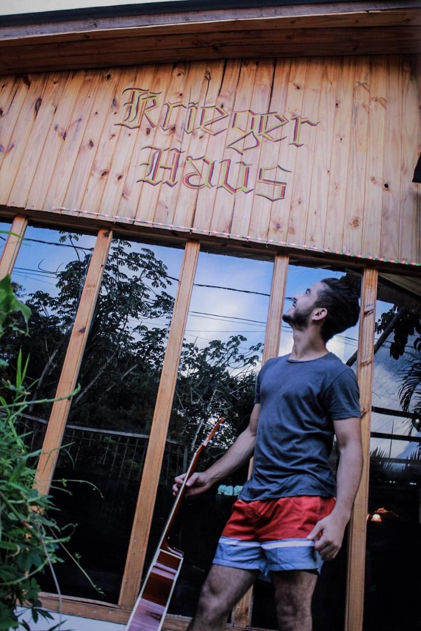 Hostel Krieger Haus Puerto Iguazú Exteriér fotografie