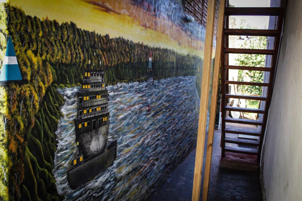 Hostel Krieger Haus Puerto Iguazú Exteriér fotografie